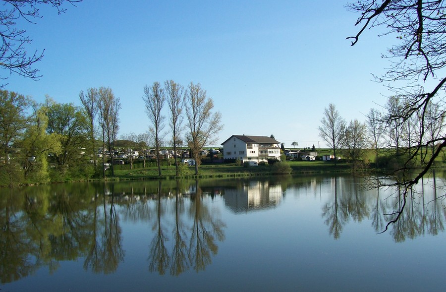 Ansicht Haus von Weiherseite